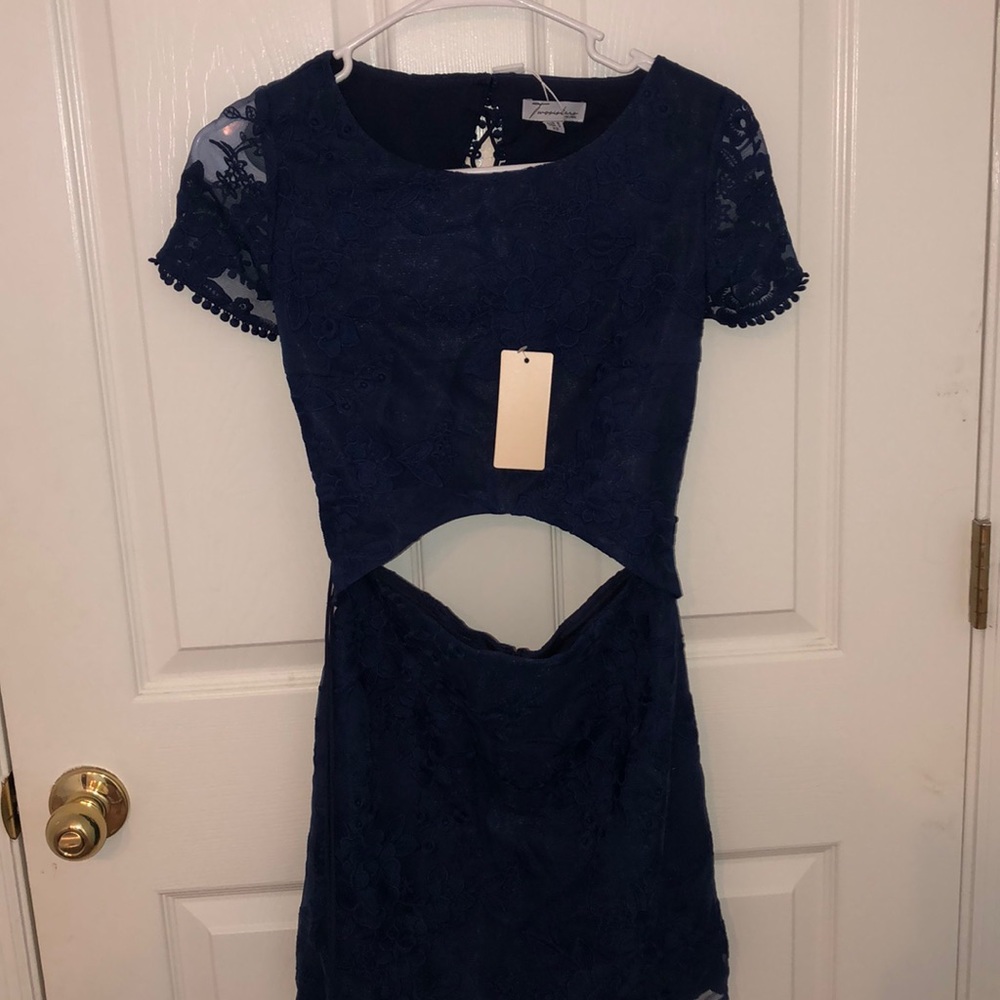 Born to Be Chic Shay Lace Dress in Navy
